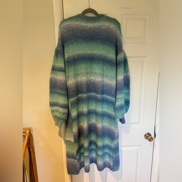 ✨sold✨ANTHROPOLOGIE Cozy Ombre Stripe Duster Sweater - Picture 6 of 7